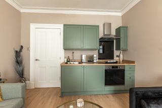 Vacant Nests The Princess Free Parking Cental - 9