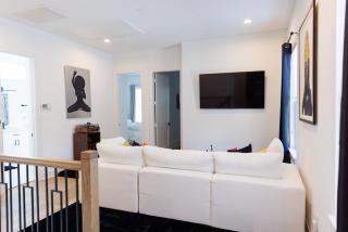 Luxury 3BR Home independence heights - 3