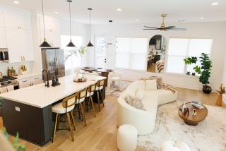 Luxury 3BR Home independence heights - 2