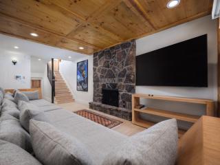 RMR: Summit Chalet Home in Teton Village - 1