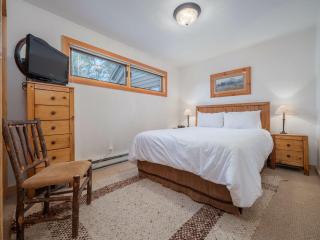 RMR: Cedars 1412 Condo in The AspensWilson WY - 1