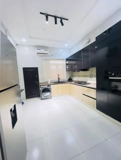 ScattHomes Lekki With Swimming Pool, PS5, Gym, Jacuzzi, Free Wifi and many more - 7