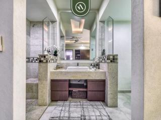 Amazing 1 BR Condo in Romantic Zone - Rooftop Pool - 0