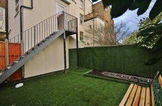 Fantastic 2 Bed Garden Flat In West London - 2