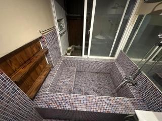 The best hot spring room in town - 0