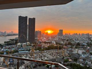 Stunning Riverside Apartment Bangkok City Centre - 4