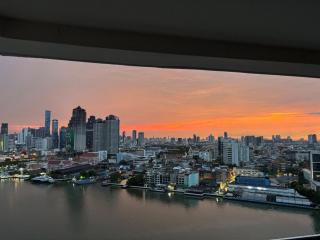 Stunning Riverside Apartment Bangkok City Centre - 2