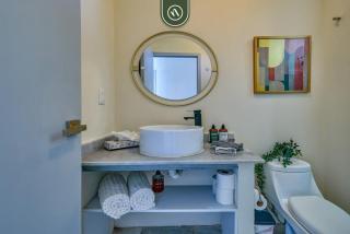 2BR with Private Balcony - Oceanfront Building - 6