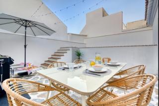 Private House PRIVATE POOL - 2