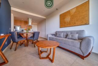 Oceanfront 2BR Condo -Private Balcony - Beach - 5