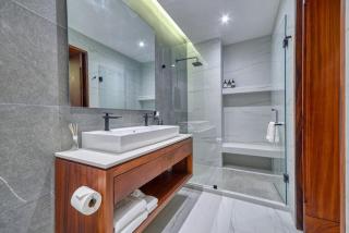 Amazing 2BR Apt -Private Balcony - Rooftop Pool - 4