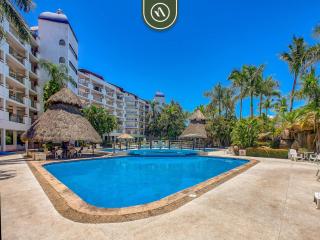 3BR Condo with Private Balcony - Pool - Marina - 8