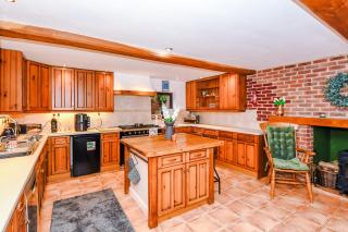 Manby Louth 5BR Home 3Bath Parking WiFi - 5