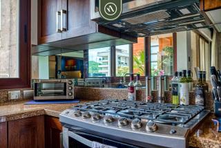 1 BR Condo - Amazing Sunsets From the Roof - Pool - 2