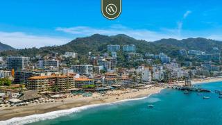 Beachfront Mexican Styled 3 BR Condo in Downtown - 4