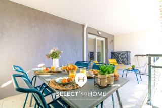 SELECT' -T3 au coeur du Lavandou à proximité des commerces et des plages avec parking et piscine - EDEN-E31 - 1