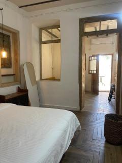 Beautiful apartment & garden - 3