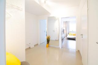 NEW! Modernes 2 Zimmer Apartment, Zentral, 6Pers - 8