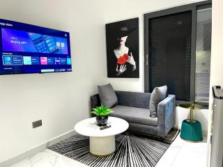 Cozy 1-bedroom Apartment, East Legon - 1