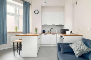 Cosy Studio with Mezzanine in Poznań Close to the Old Market Square by Noclegi Renters - 6