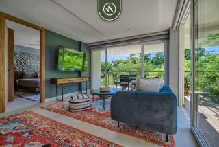 Luxury 2 BR Condo in the Jungle - Oceanview Pool - 1