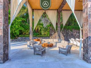 Luxury Oceanfront Villa - Private Beach - Pool - 9