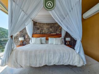 Luxury Oceanfront Villa - Private Beach - Pool - 8
