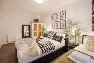 Lunar Retreat City Centre & FREE PARKING - 1