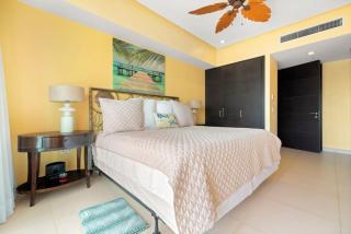 Oceanview 3BR Apt with Beach Access - Pool - Gym - 4