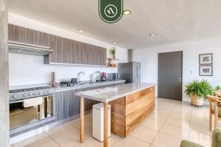 3 BR Condo - Panoramic Views - 5 Min to Downtown - 3