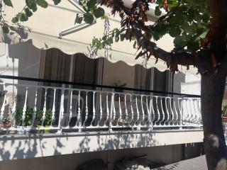 Billy's House - 1