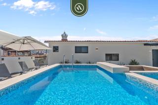 Restored Historic 2 BR Condo in Downtown - Pool - 8