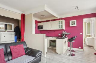 Chic and comfortable apart near Paris - 8