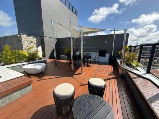 TakeHome - 409 Ocean Art Park - 4