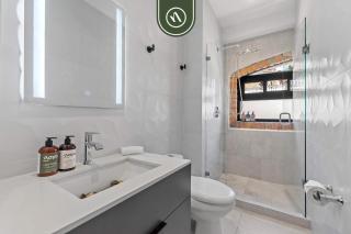 Restored Historic 2 BR Condo in Downtown - Pool - 1
