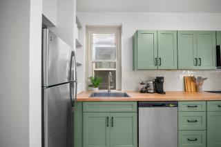 Modern St. Louis 2BR Escape - 9