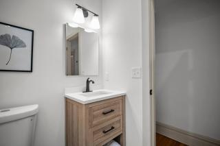 Modern St. Louis 2BR Escape - 4