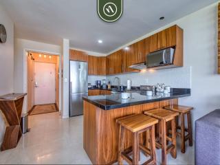 Oceanview 2 BR Condo - Beachclub - Pool - Ocean - 1