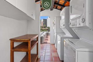 Stylish 2 BR Condo in Romantic Zone - Rooftop Pool - 9
