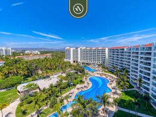 Oceanfron 4 BR Condo - Beach - Wyndham Pool - 4