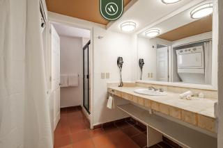 Amazing 1 BR Condo - Partial Oceanview - Pool - 3