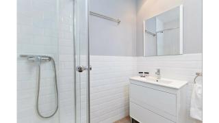 Comfy 1 BR Flat - Bright Central Calm - 7