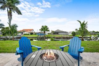Pool, Spa & Dock | Modern Canal-Front Escape - 4