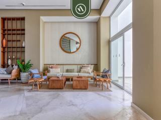Luxury Oceanfront 3 BR Condo - Pools - 5