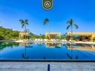 Luxury 2 BR Condo near Golf Courses and Marina - 0