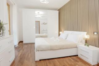 Prestige Villa - 5 min from the train station - Garden and private Parking - Lunense - 1