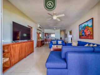 Oceanview 4 BR Condo - Pool - Beach - Terrace - 8