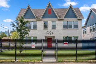 Spacious Apartment with Gated Parking Near Med Ctr - 4