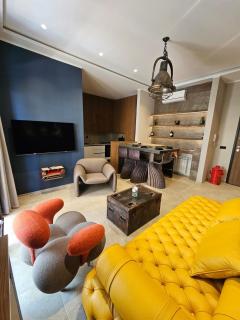 Charming apartment with private heated pool - 9