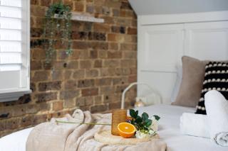 Elegant 3BR Paddington - Walk to Cafés - 1